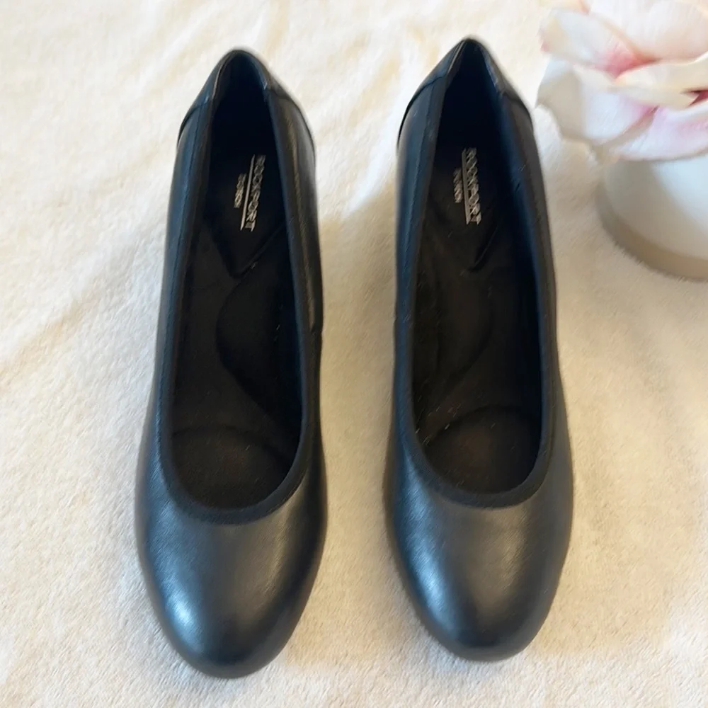 ROCKPORT Zappos Rita Black Leather wedge pump trutech women size 7.5